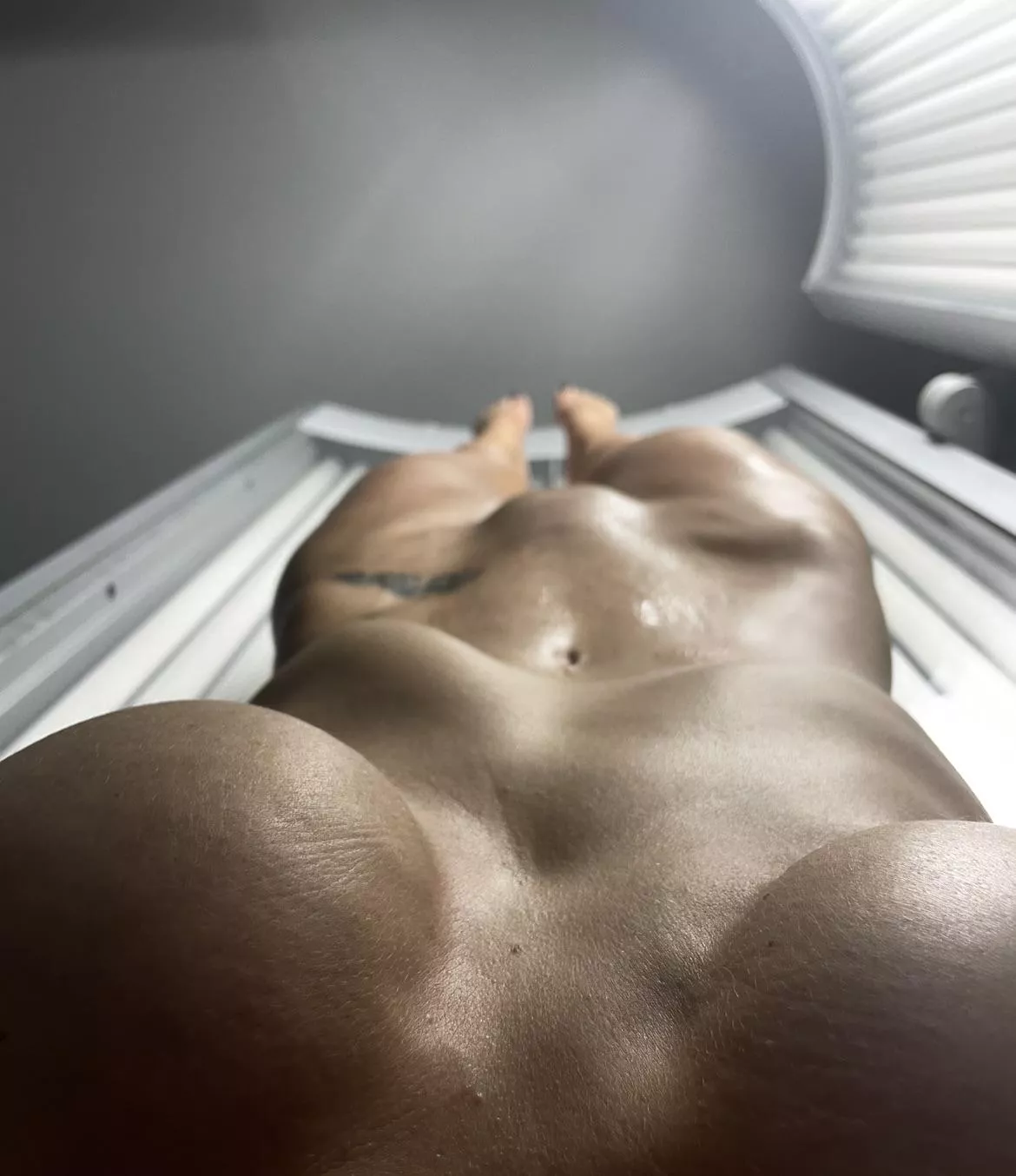 I want someone who can lick my mound just like this, sweat and all.