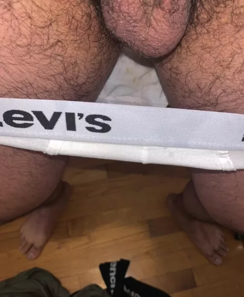 My balls are reeking bro