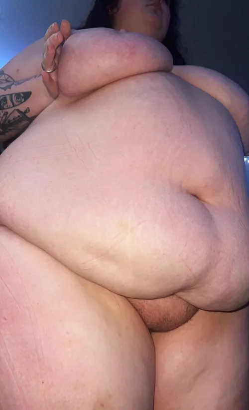 so stuffed after hubbys bday dinner 😩