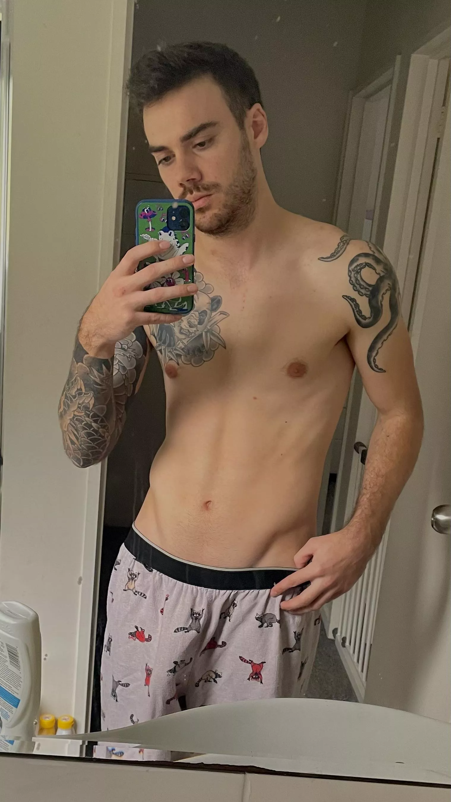 Thinking of getting belly tats