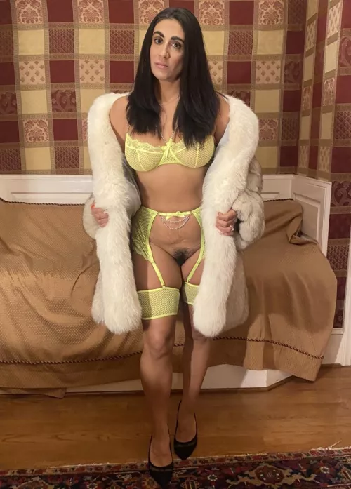 Tried my best 1970s Playmate Bunny Look here and excited to Share!