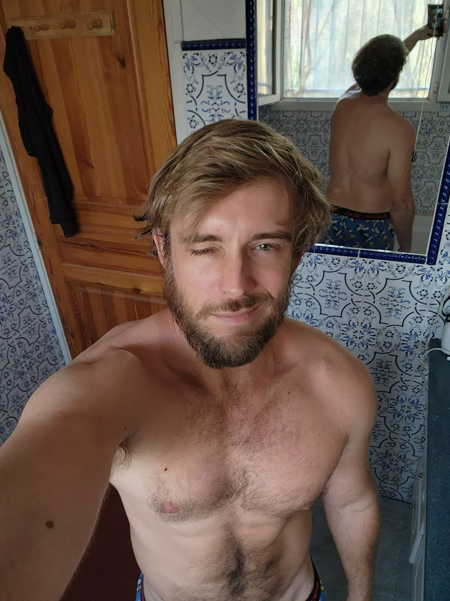 Trying to take a selfie winking 😉