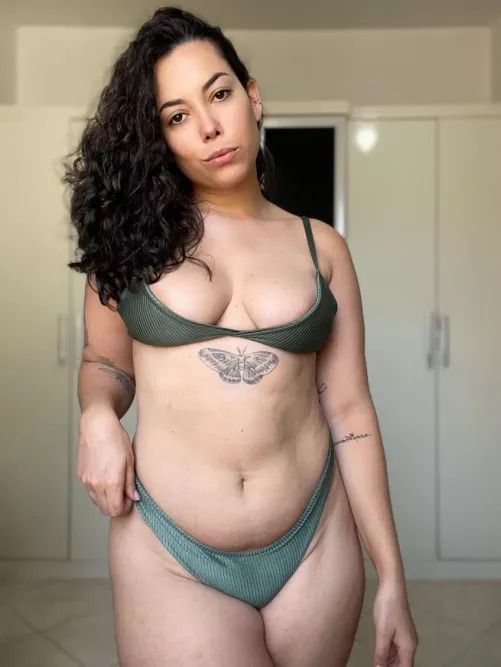 31yo latina and still got it 😜