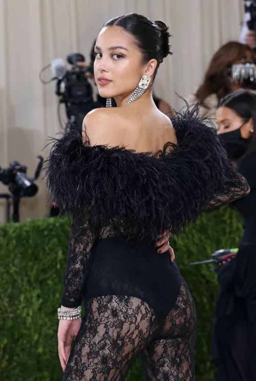 7 hours of gooning for Olivia Rodrigo just need a Bi bud to join me