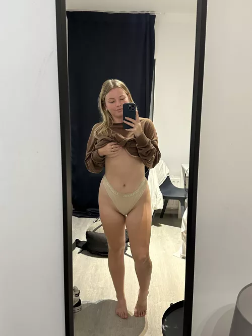 Do you like girls with thick thighs?