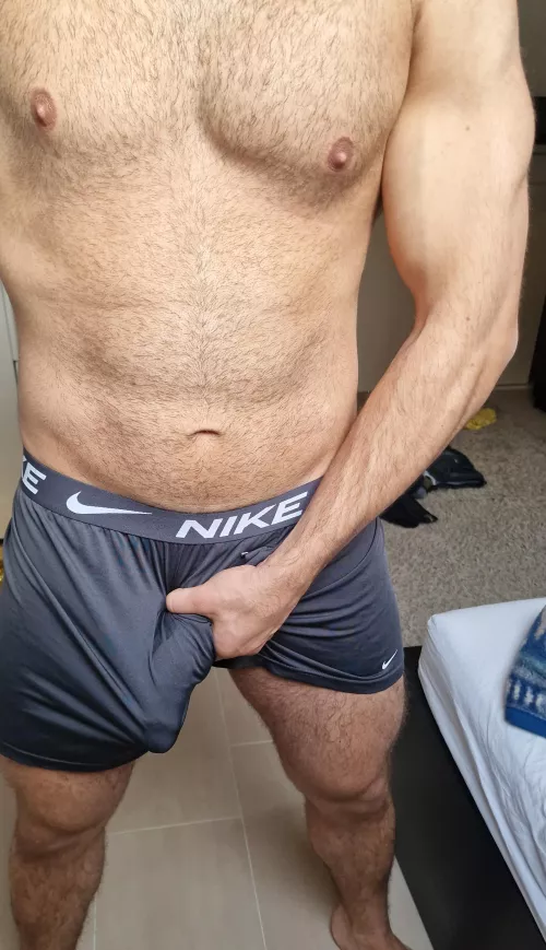 Do you like these grey Nike boxershorts? My bulge is hungry.