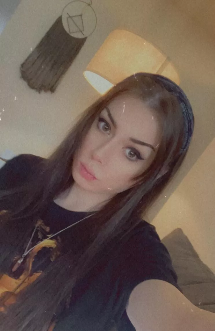 do you think I’m pretty? 🥺💗