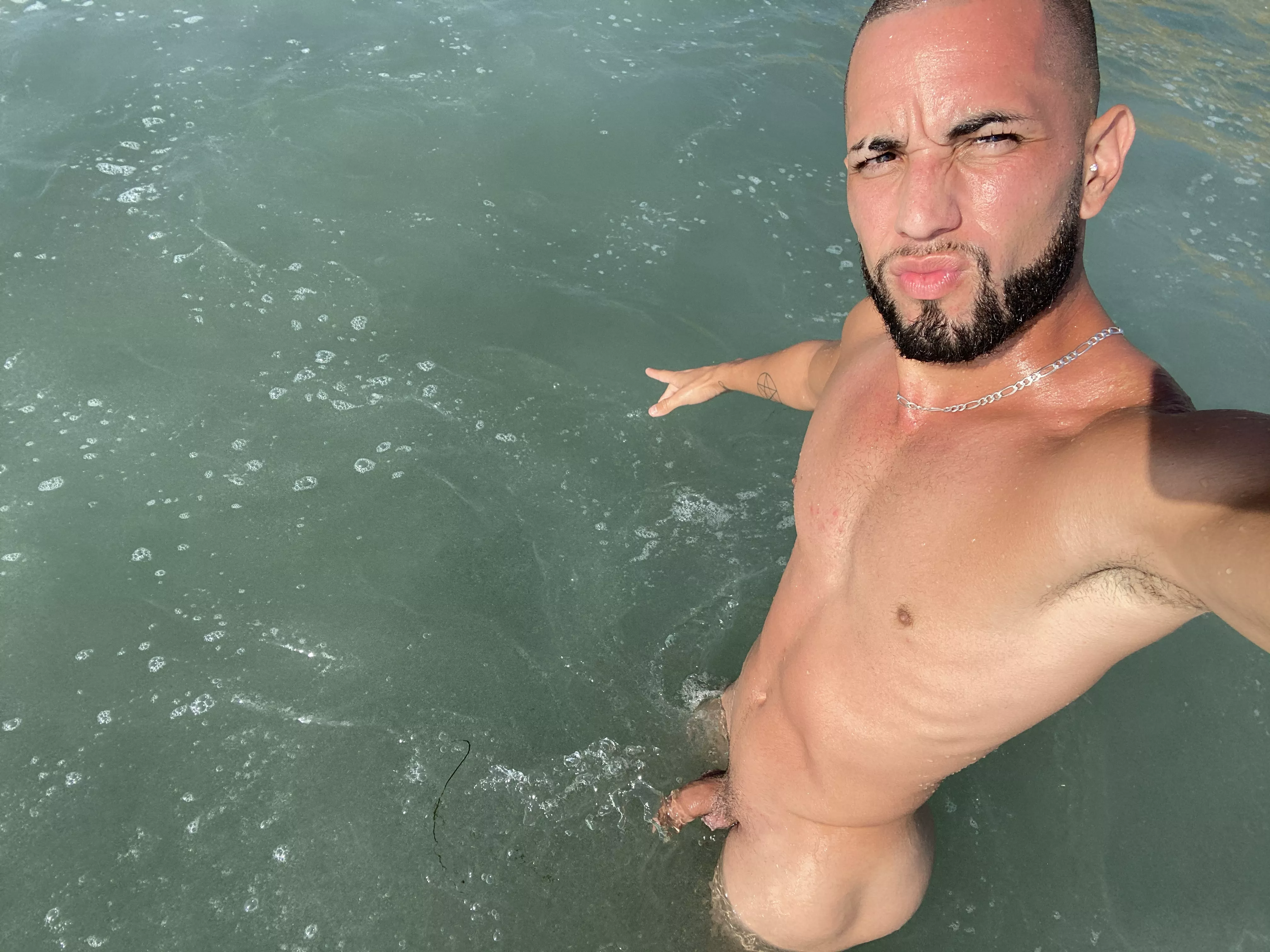 Ever sucked someone off underwater?