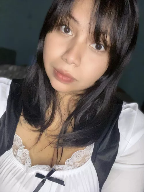 (F) A night selfie ❤️