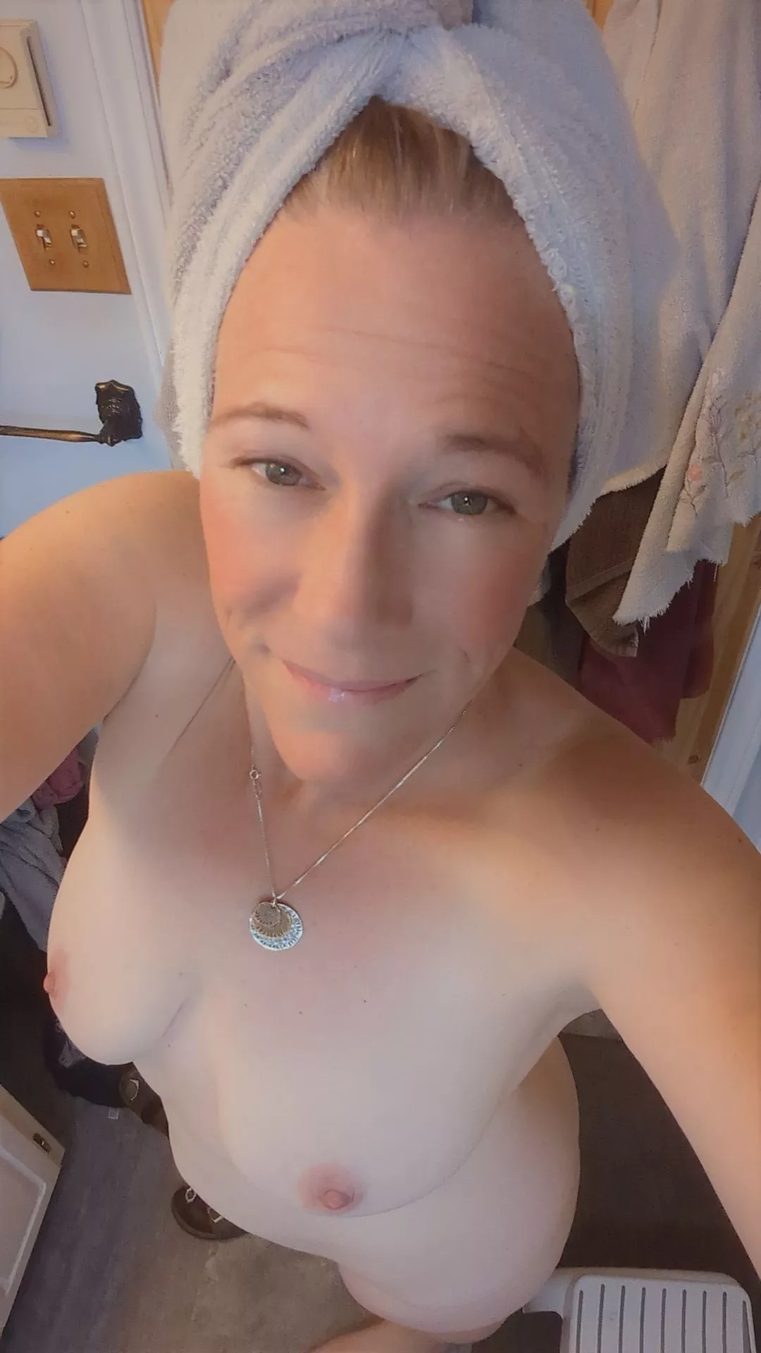 Happy titty Tuesday ladies 😉