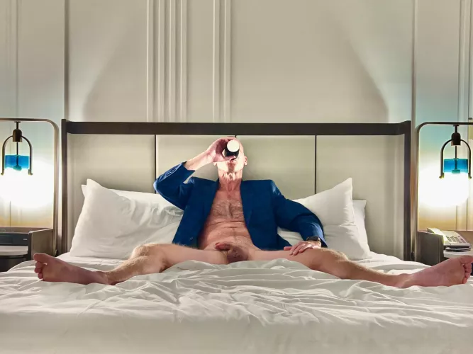 Hump day with this bed all to myself...