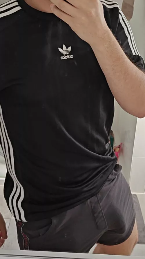 I think it's too tight 😅