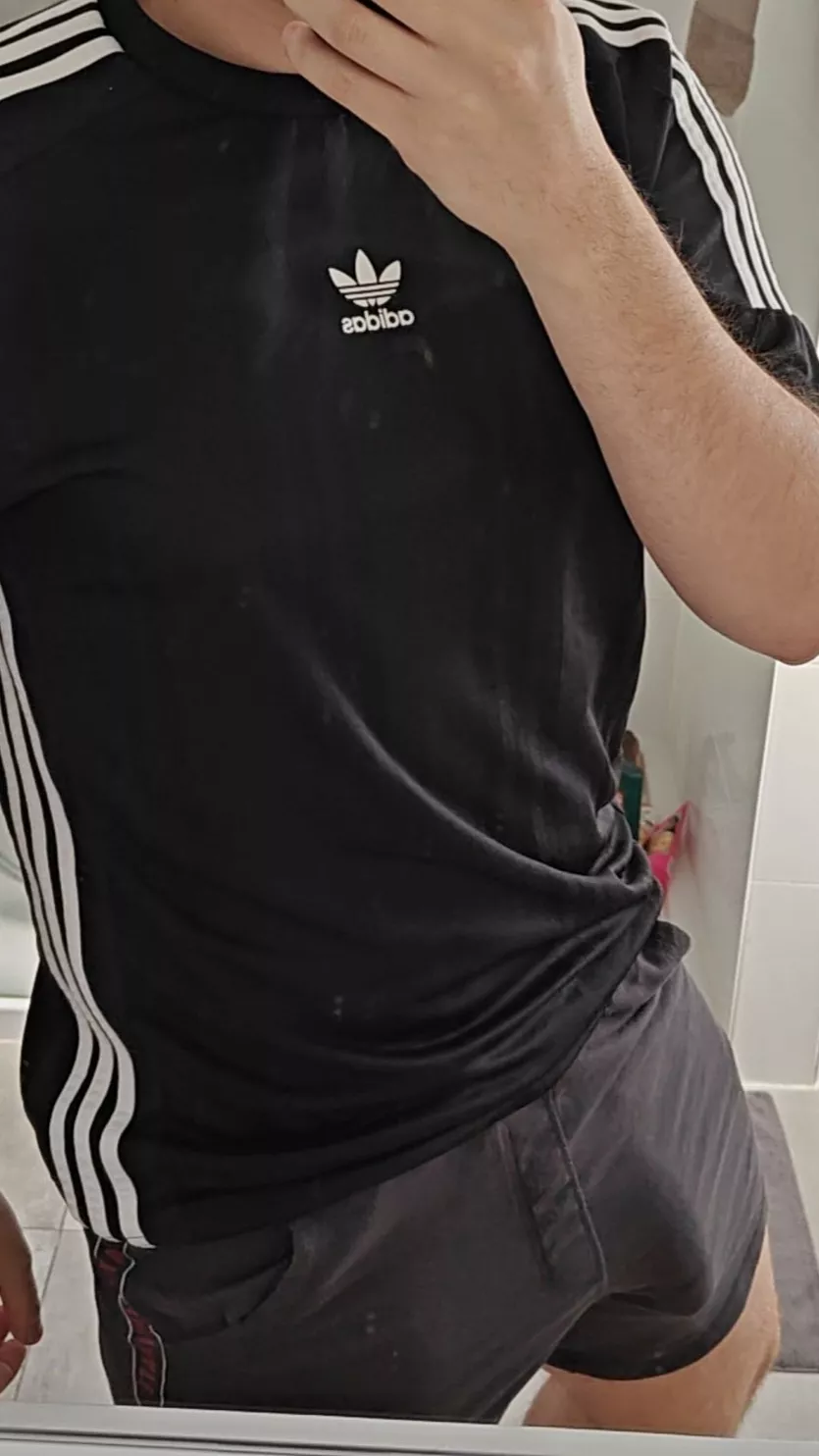 I think it's too tight 😅