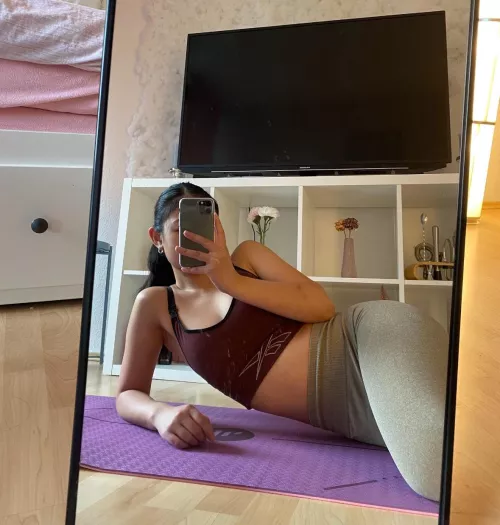If you would come over we can do yoga together ;p🧸