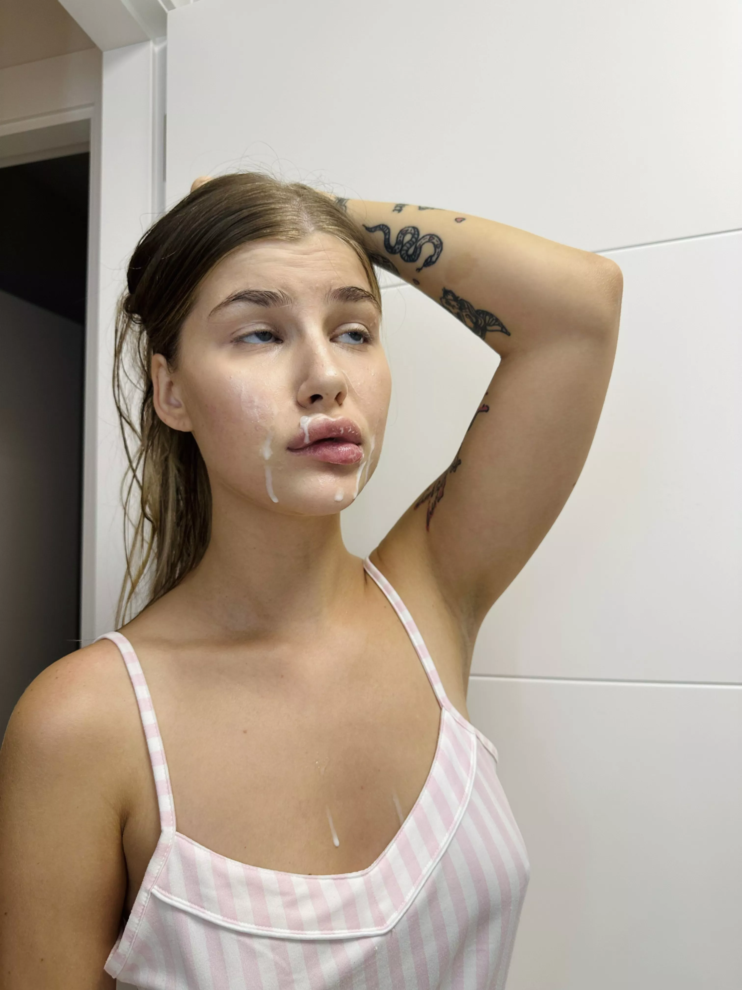 It turns me on so much when they come on my face