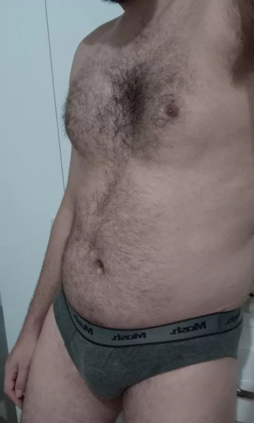 may i sit with other otters?