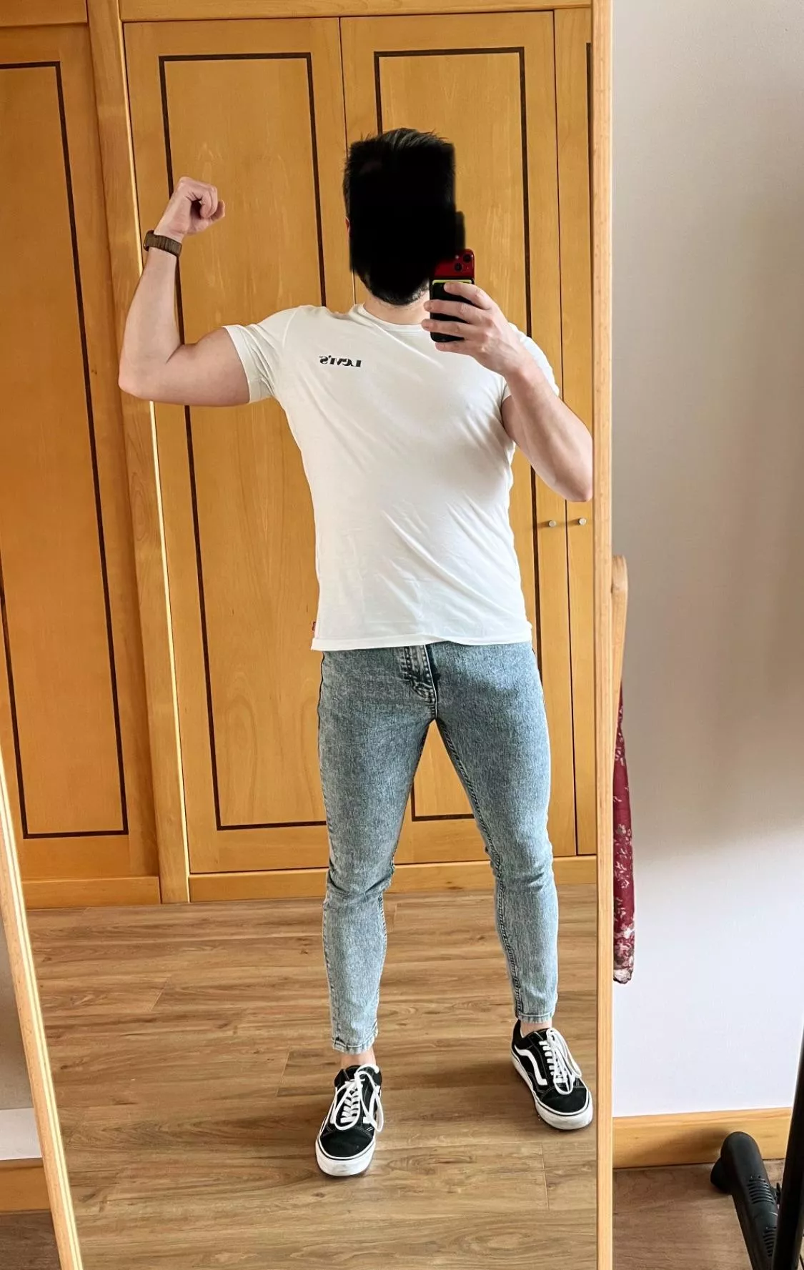 new jeans got me in trouble at work 😇