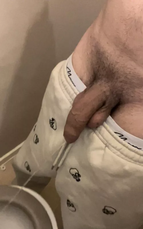 On your knees and open that mouth👅, I hope you’re thirsty💦Dms open😈