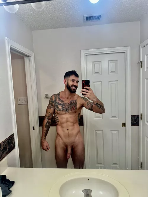 Really can’t wait to finish my sleeves.