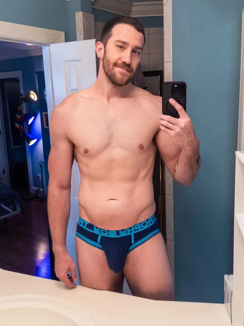 Slowly chiseling the v out 💪🏼