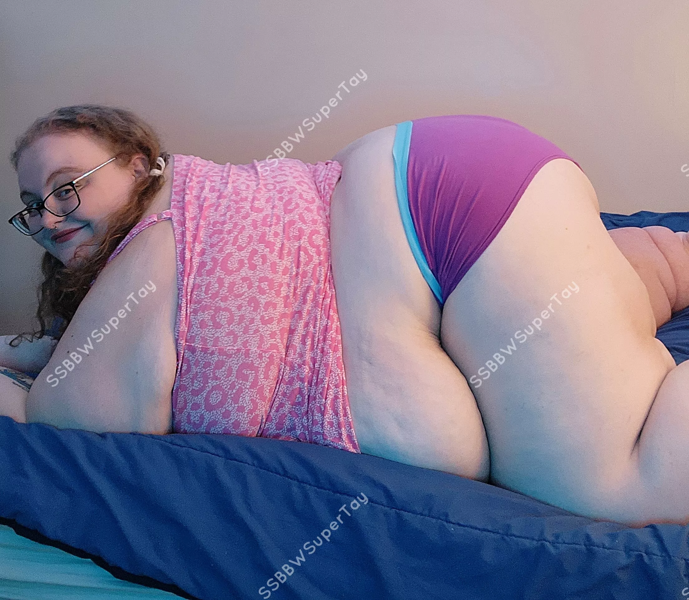 SSBBW sleepover fun