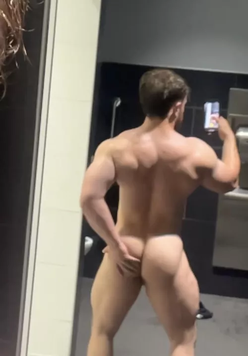 Wanna play with my cheeks bro (23)