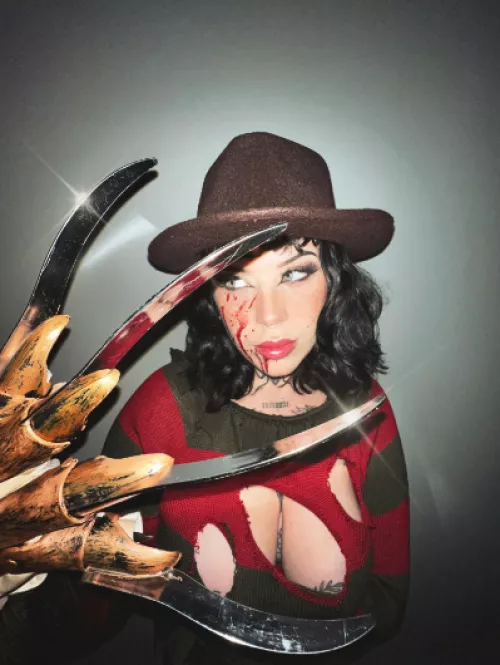 what is the first word that comes to your mind when you look at me?