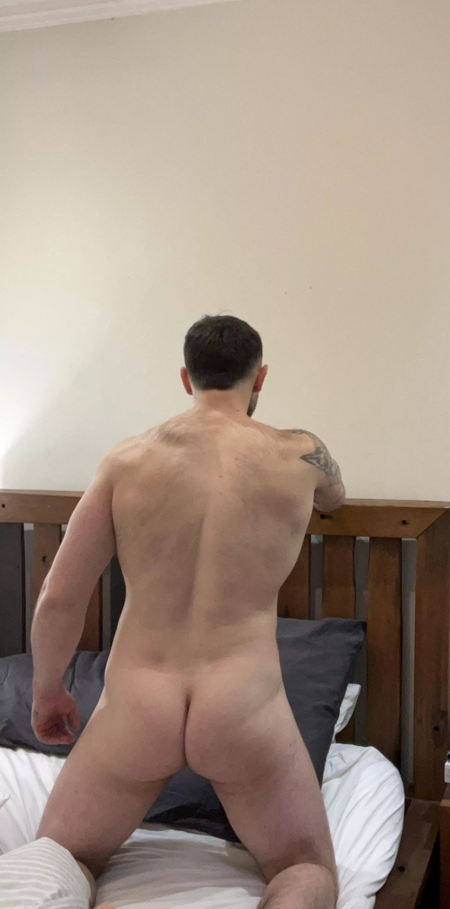 Wishing your face was this pillow 😍