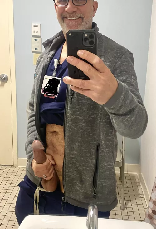 [53] what do you think of my new fleece?