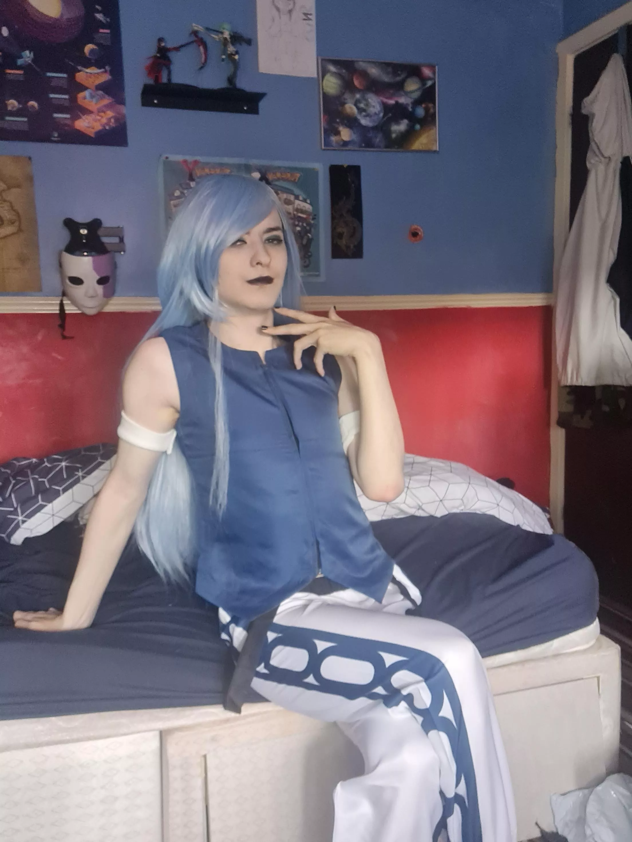 Guess my fav colour 💙