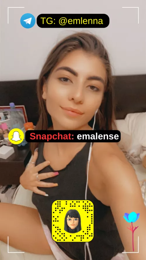 Hey doing custom naked vids in public for fair price