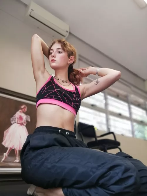 My cute armpit is like my secret charm, a soft and tender spot I can't help but adore F18