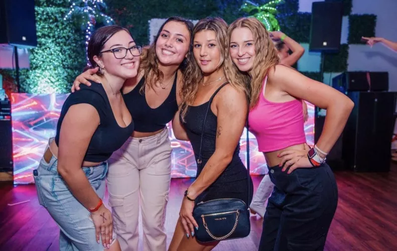 Pick a college girl [4]