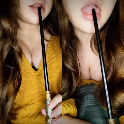 would you skip potions class with a naughty Hufflepuf[F]? 🧪