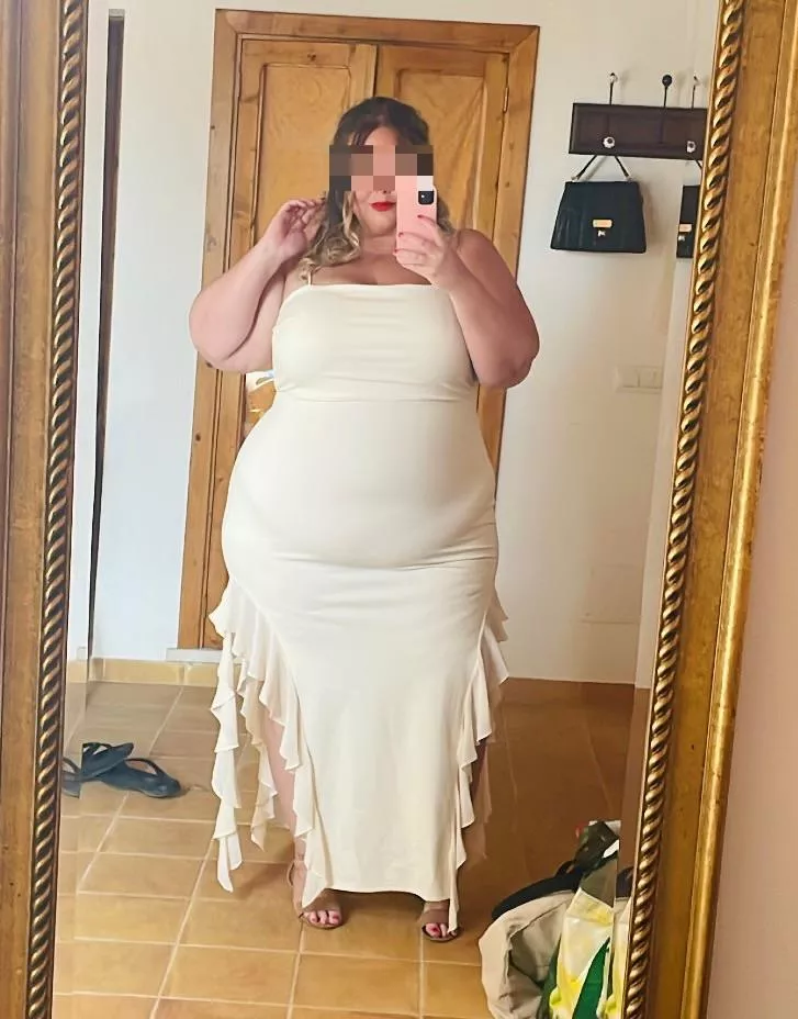I got married this weekend. And I wasn’t wearing any underwear under my dress
