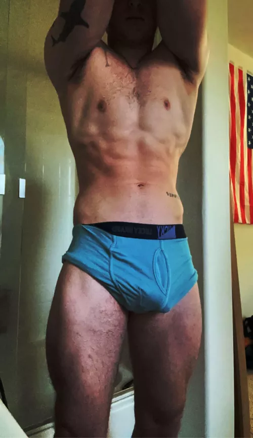 (M) 25 gonna go workout🫡