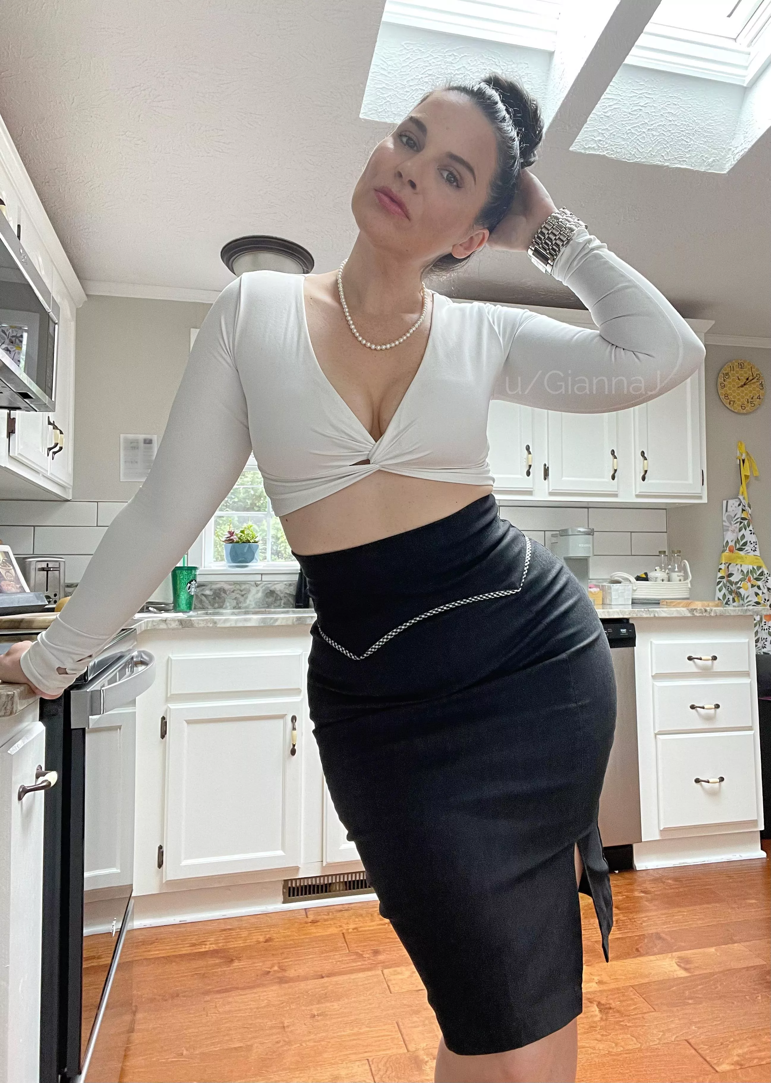 Meet your new stepmom 42(F)