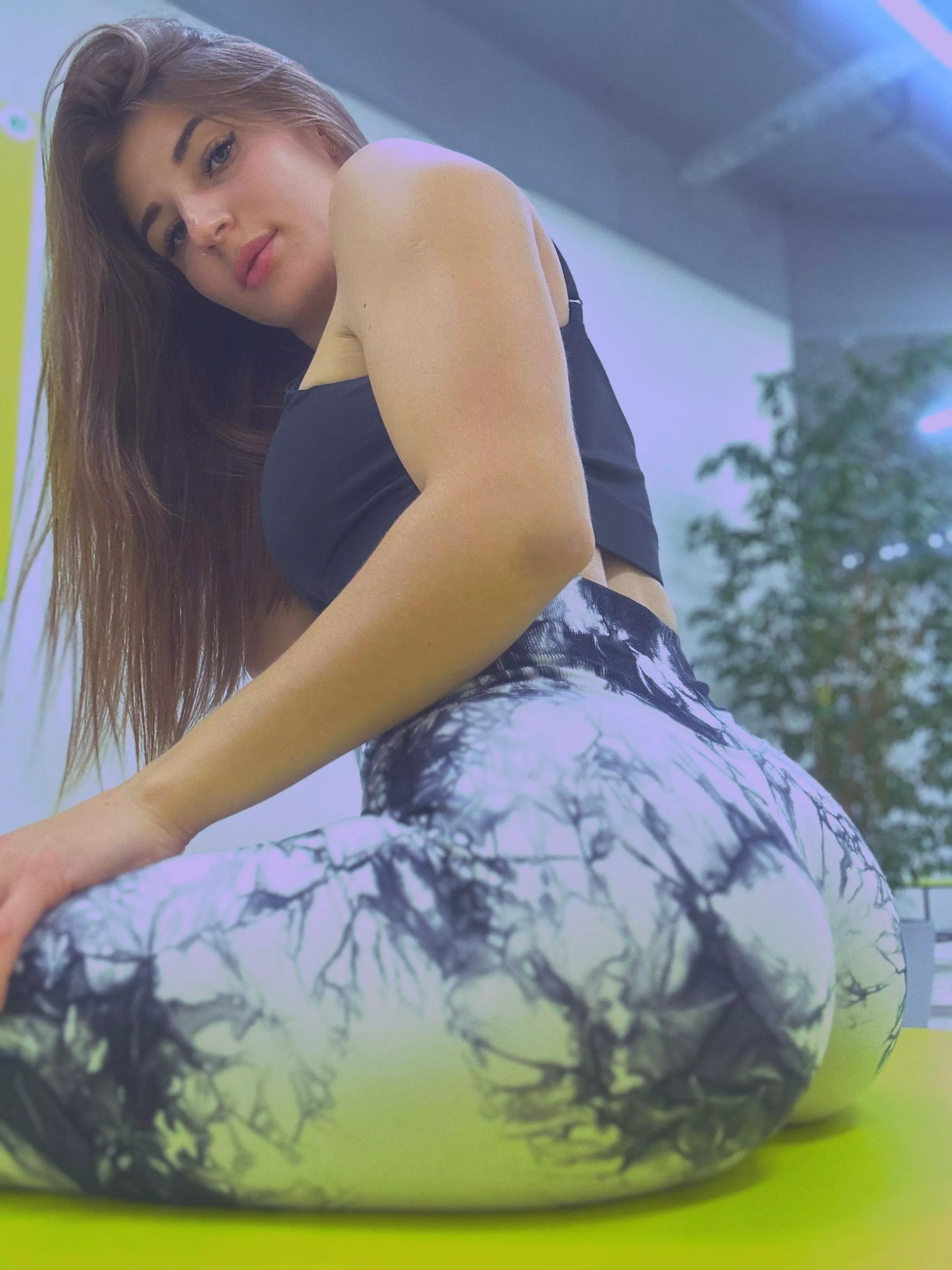 sometimes I have a thought, maybe the pants are superfluous here......