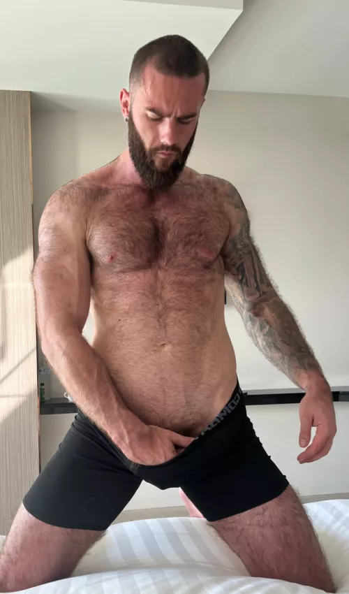 Who wants to come feel my abs