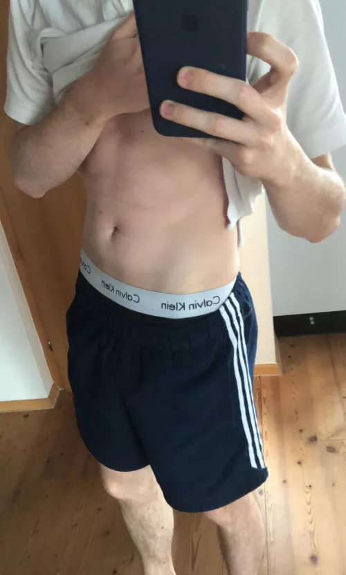 23 bi lf chill guys. hmu if u show face @lucpw2021