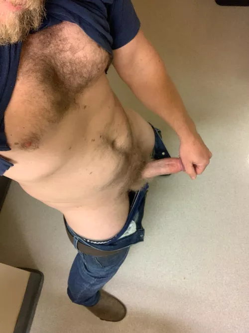 (38) meet me in the office bathroom in 5