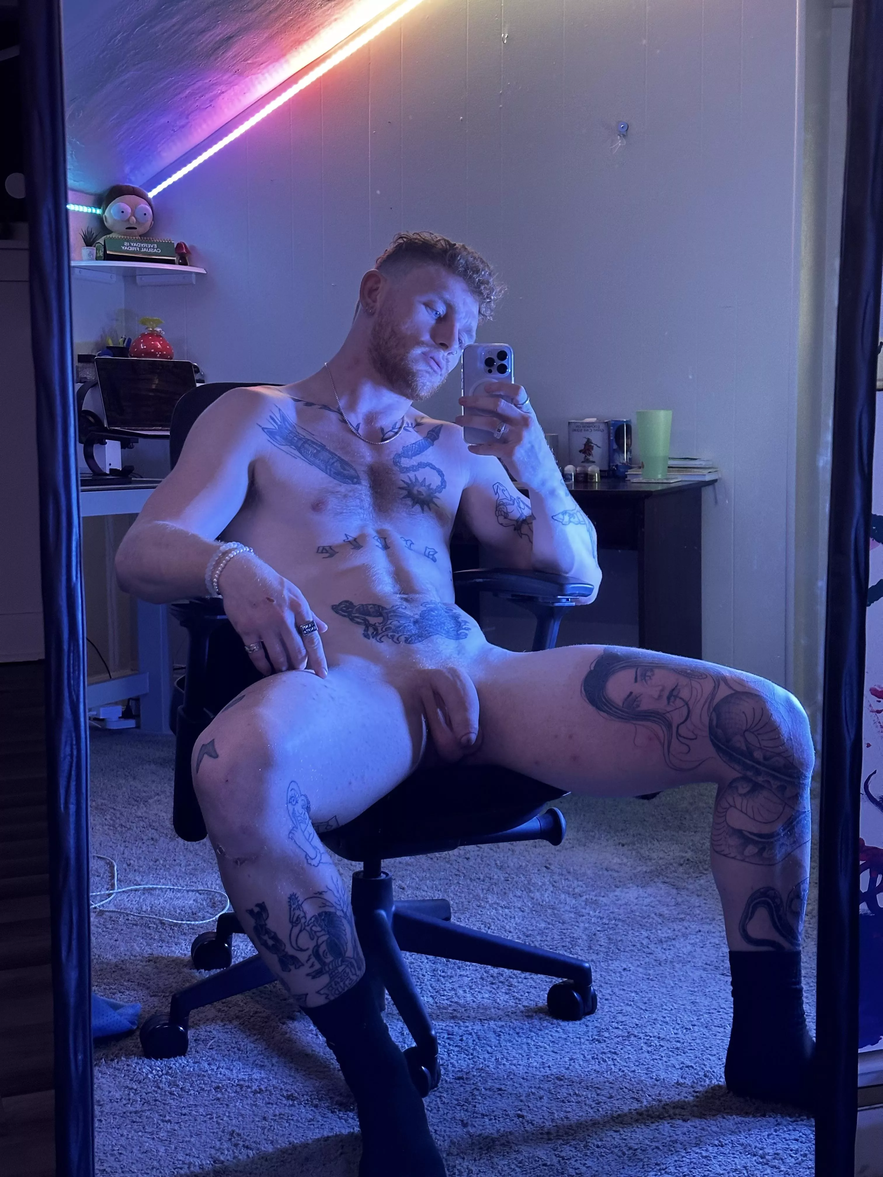 Come sit on daddy’s lap