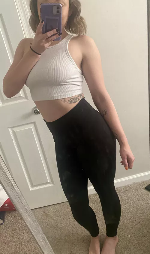 Did someone say braless?!