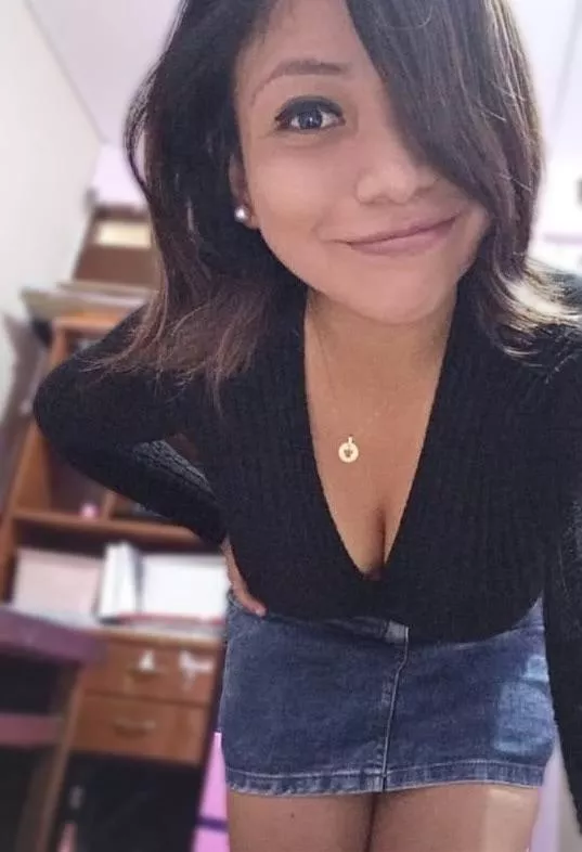 (F) I’am going to a concert tonight ❤️