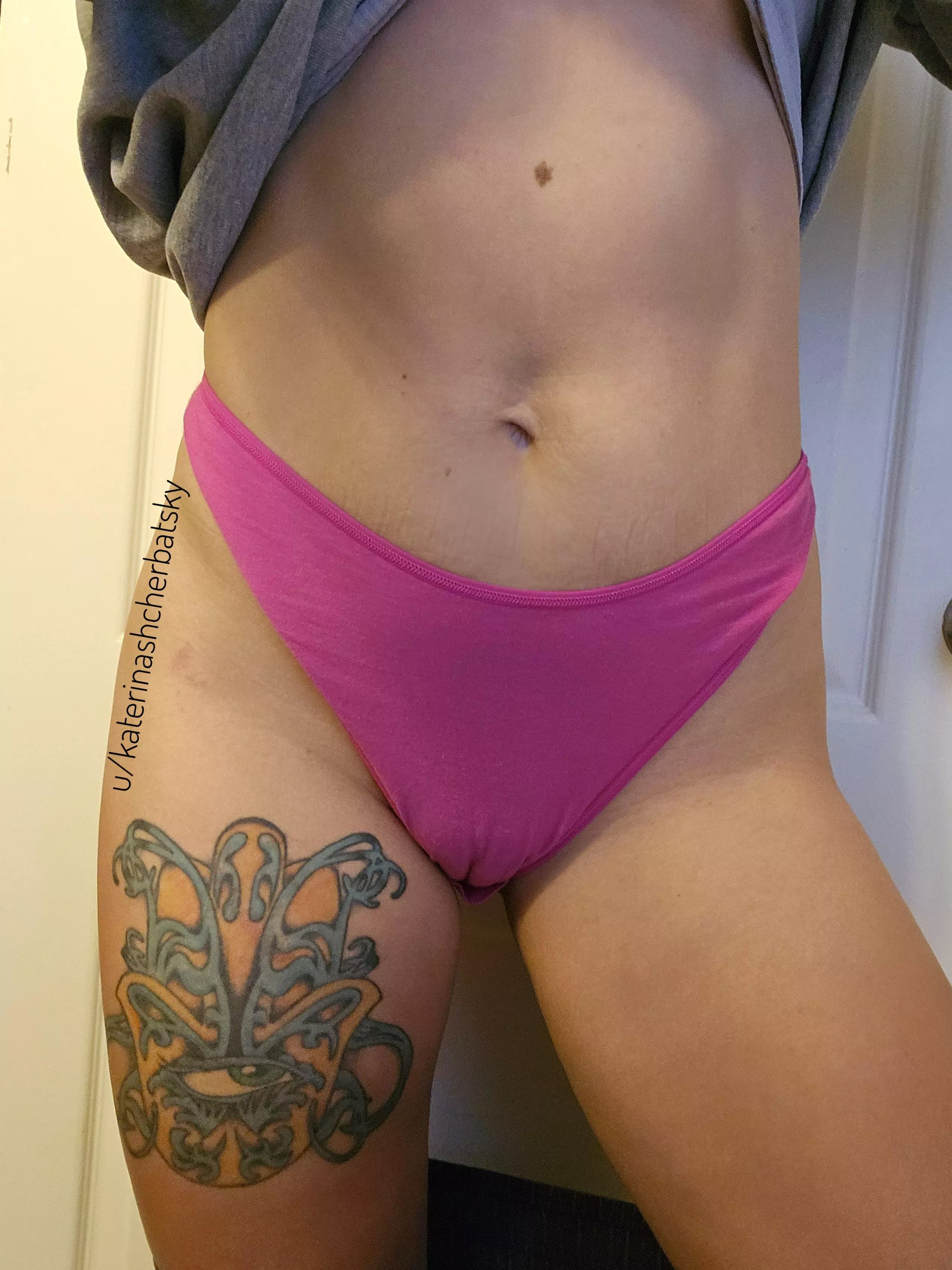 I feel like a Barbie in these🩷