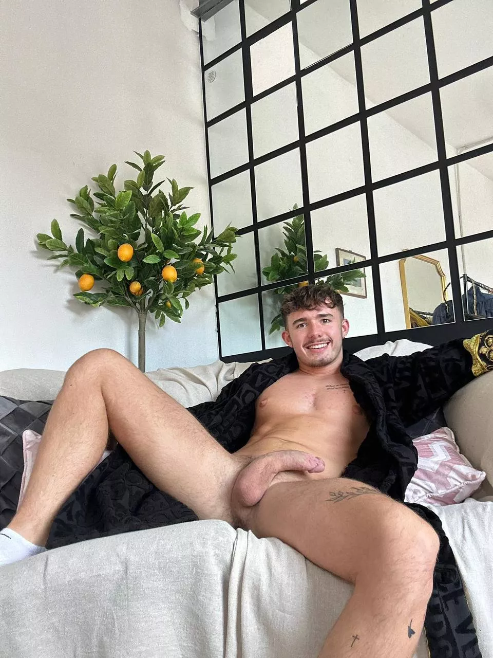 Is this a good size for soft? Little self conscious about it since some bros walk around with a schlong all day?