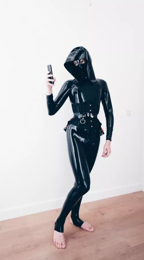 Really loving my waistline