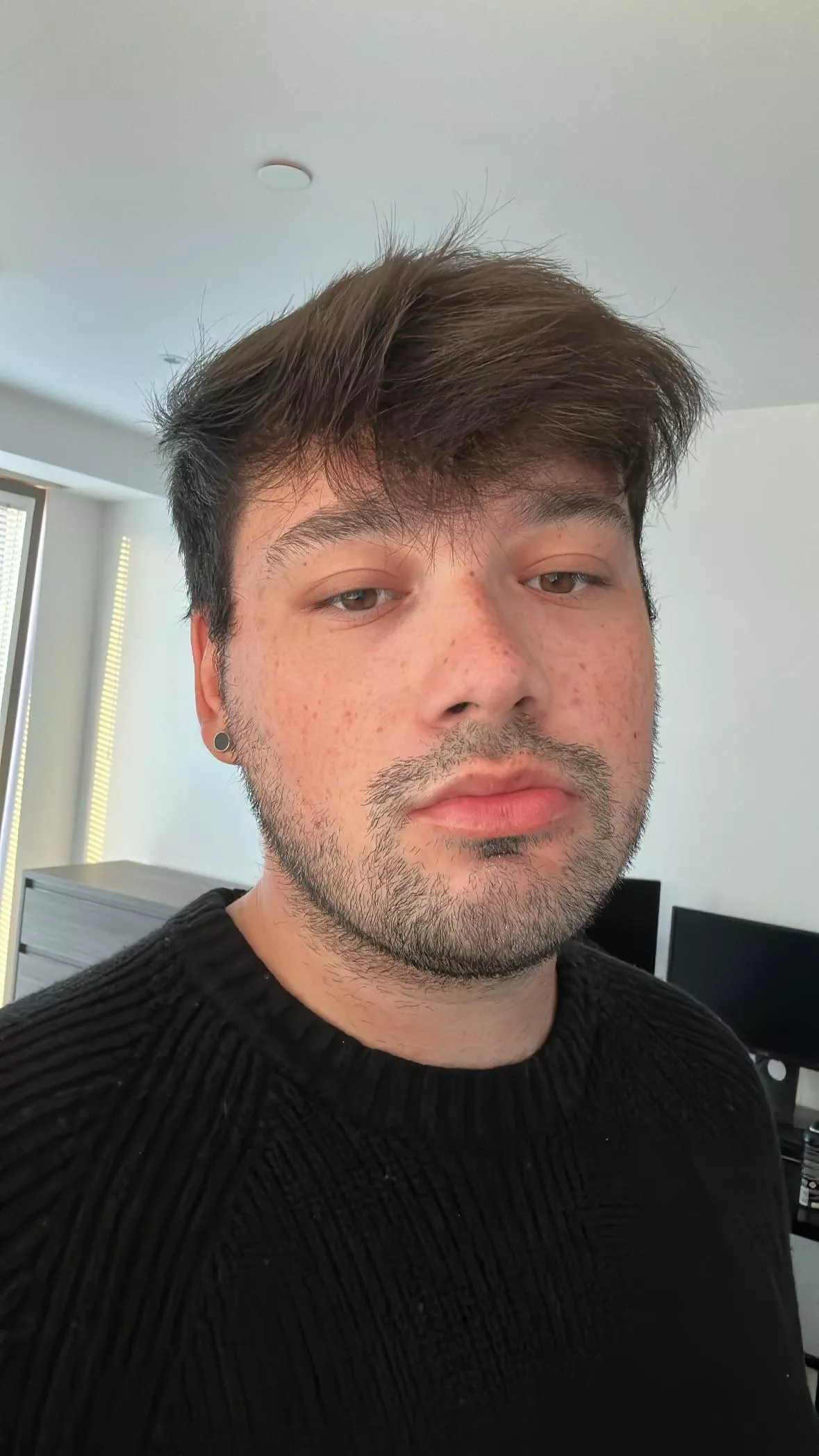 Gotta go socialise but just wanna stay in and game 💔