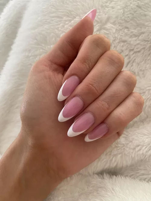 Have you missed my perfect manicured nails?