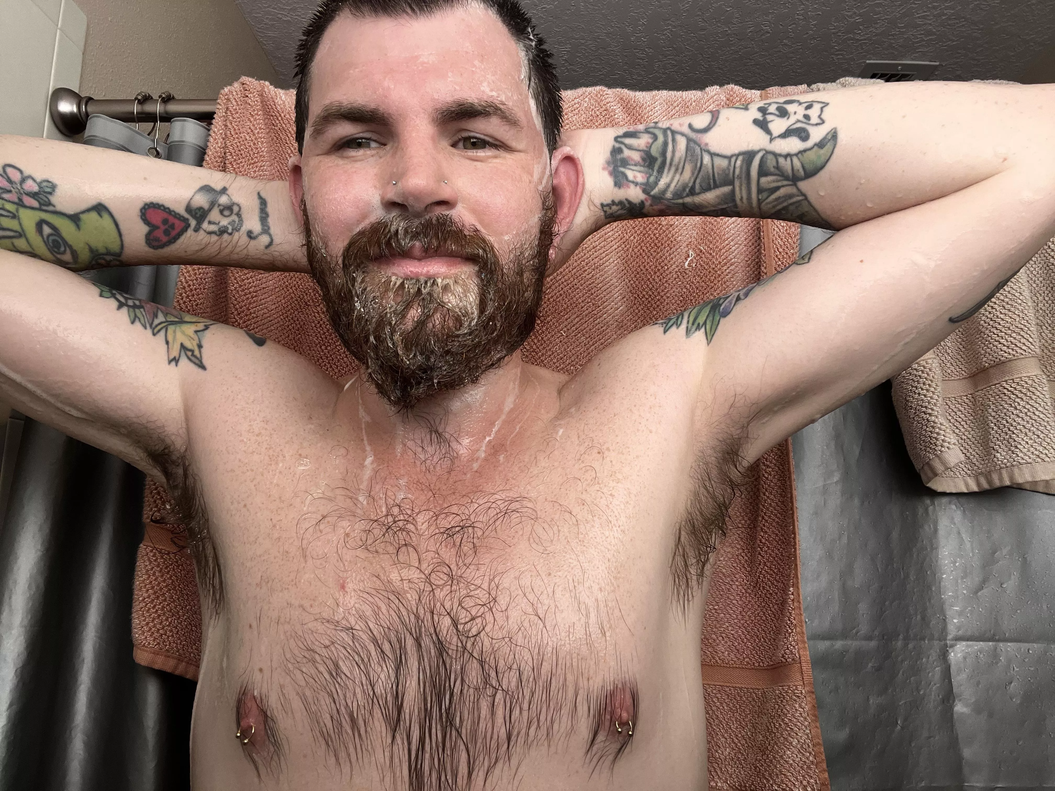 Hey. Here’s my pits 🥹